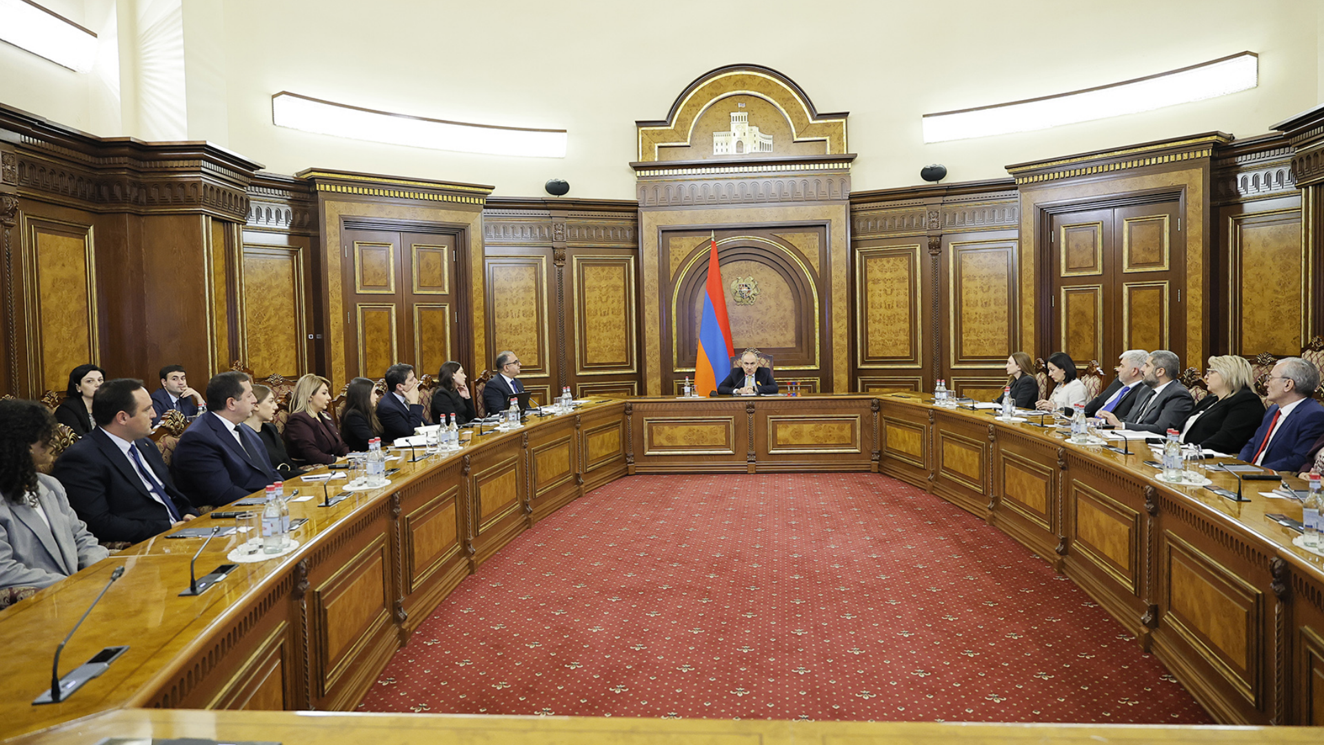 Երիտասարդներին կներգրավեն պետական կառավարման համակարգում․ Փաշինյանը հանձնարարականներ է տվել
