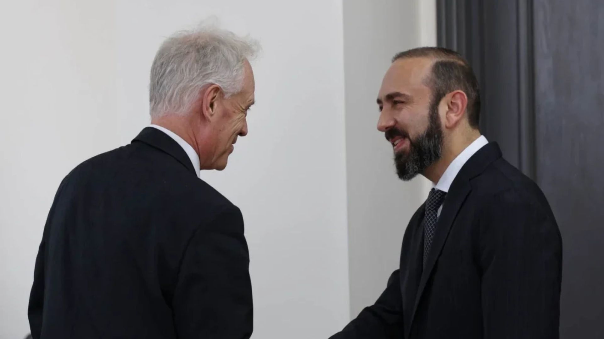 Հայաստանն ու ԵՄ-ն քննարկել են տնտեսական դիմակայունության և խաղաղության ամրապնդման հարցերը