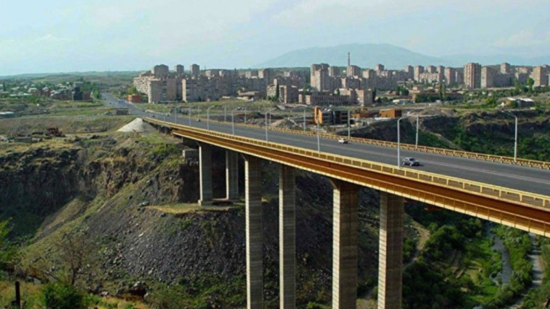 Դավթաշենի կամրջի տակ հայտնաբերվել է մոտ 35-40 տարեկան տղամարդու մшրմին