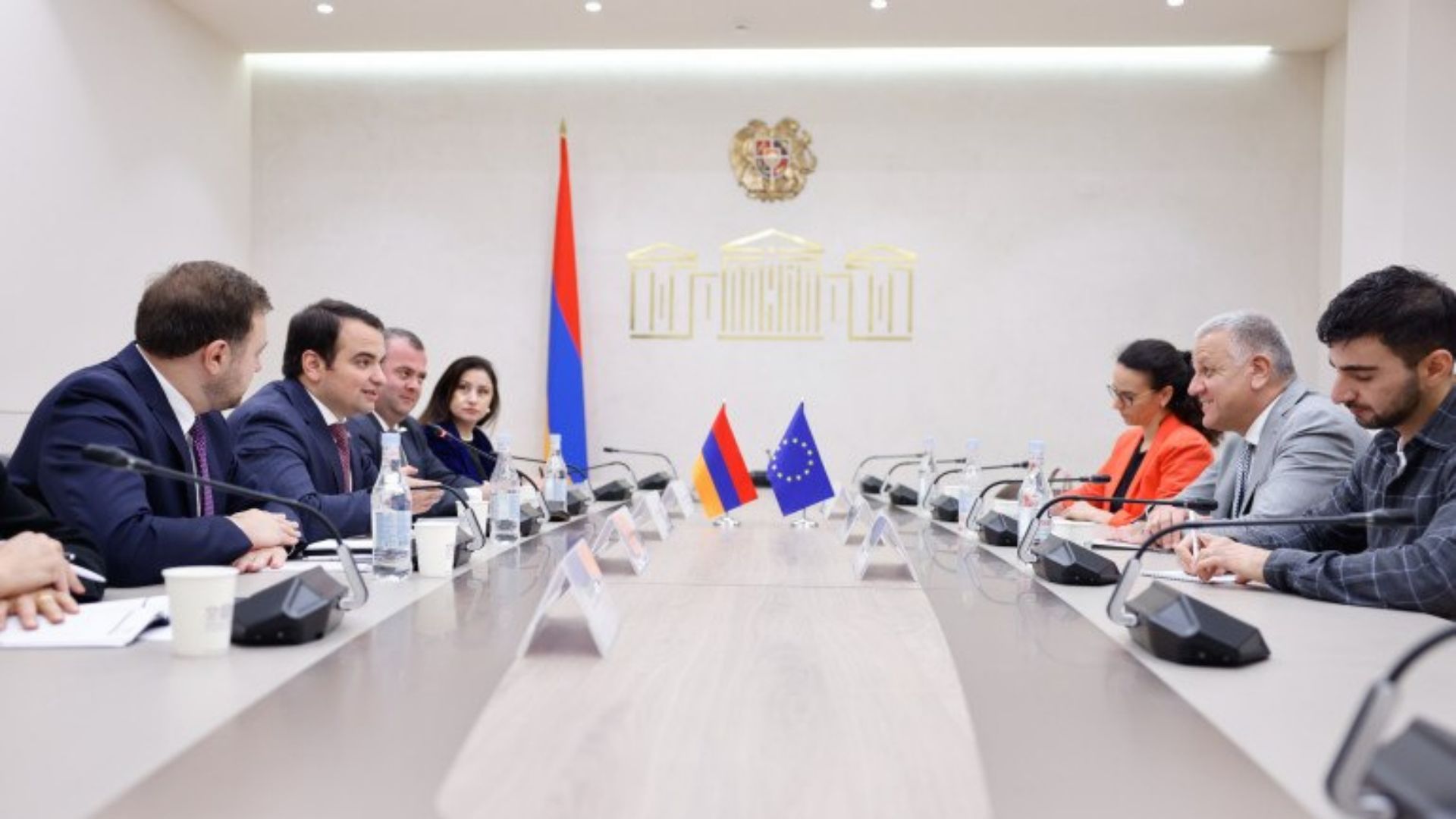 «Ուժեղ Հայաստան» խմբակցության հետ հանդիպմանը քննարկվել է ԵՄ-Հայաստան հարաբերությունների օրակարգը
