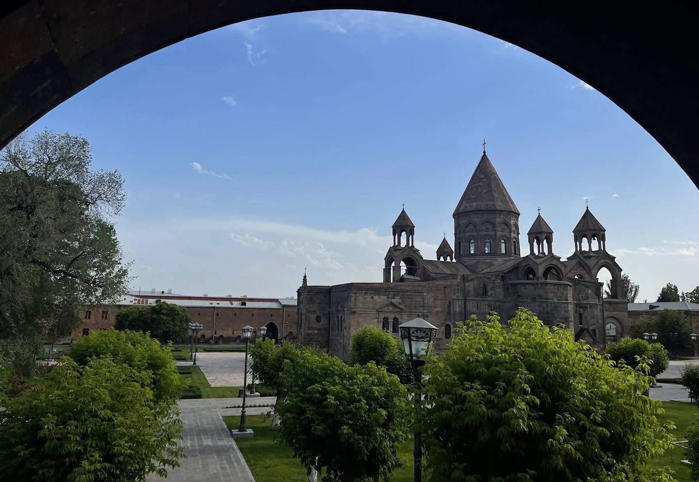 Մայր Աթոռին հատկացված շինությունները Հայոց Հայրապետի անձնական ունեցվածք ներկայացնելը մանիպուլիացիա է