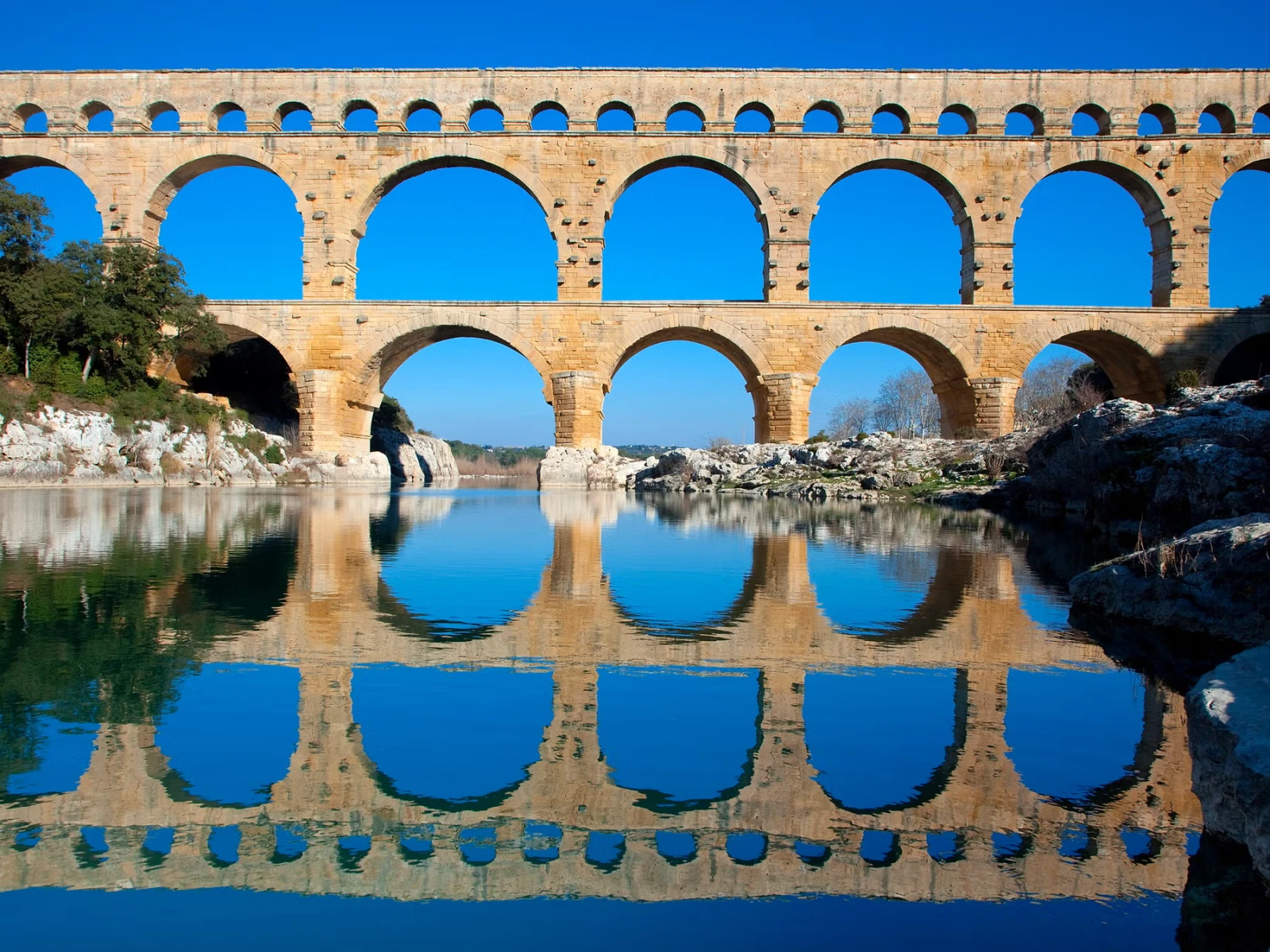 Not a failure, but the disappearance of residents: why a Roman city stopped receiving water 1750 years ago