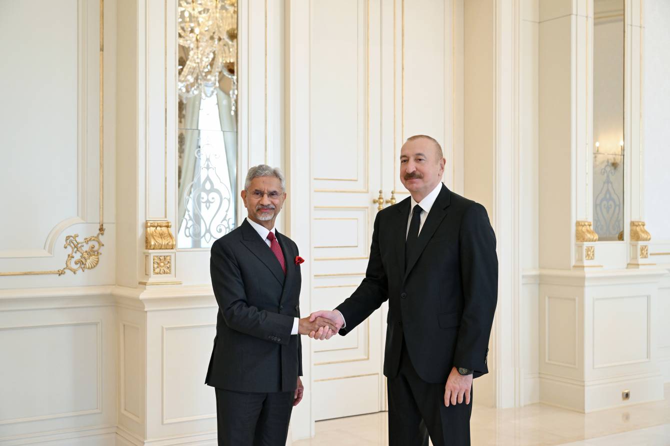 Indian Foreign Minister visits Azerbaijan as relations appear to be on the mend