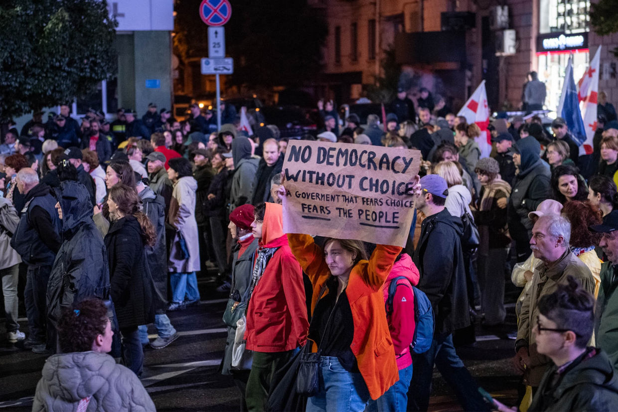 Opposition launches ‘Georgia Without Ivanishvili’ campaign amid case to ban opposition