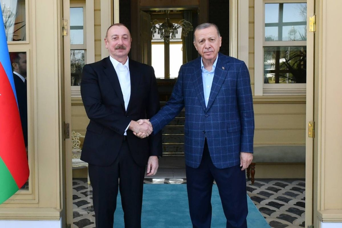Erdoğan calls Aliyev as almost 90 allegedly detained in one village’s anti-hijab ban protest