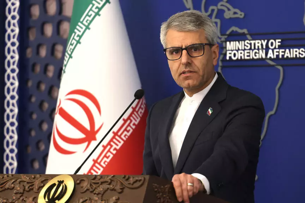 Iran says it is ‘Azerbaijani people’ who ‘should resolve’ controversy over school hijab ban
