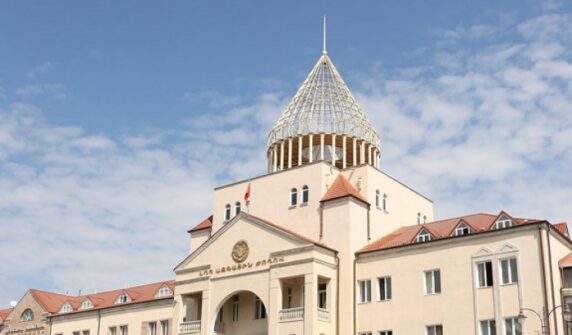 Տասնյակ հազարավոր արցախցիներ շարունակում են բախվել քաղաքական, սոցիալական, տնտեսական և իրավական լրջագույն խնդիրների. հայտարարություն