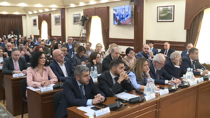 Նախագիծն ընդունված է՝ քաղաքապետի, փոխքաղաքապետերի աշխատավարձերը համարյա կրկնակի կբարձրանան