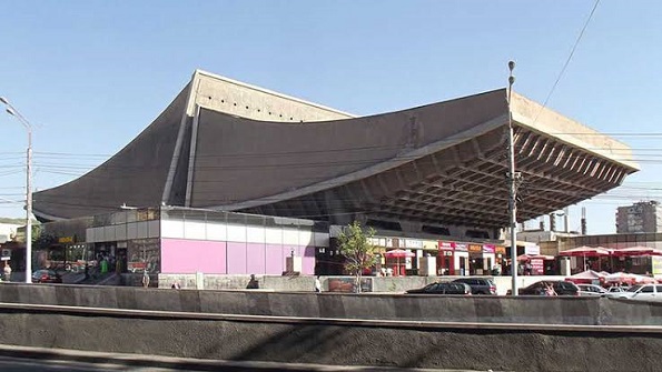 Դատախազությունը պահանջում է բռնագանձել Խաչատուր Սուքիասյանին պատկանող «Այրարատ» կինոթատրոնը