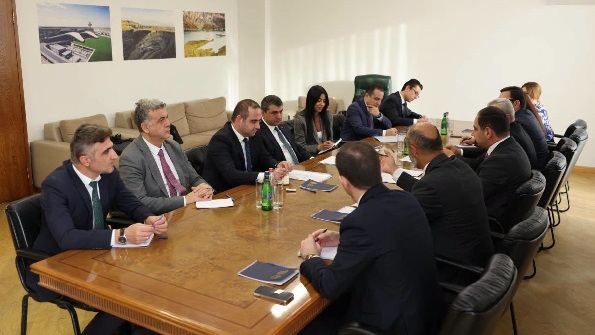 Հայաստանն ու Թուրքիան քննարկում են Գյումրի-Կարս էլեկտրահաղորդման գծի վերականգնումը