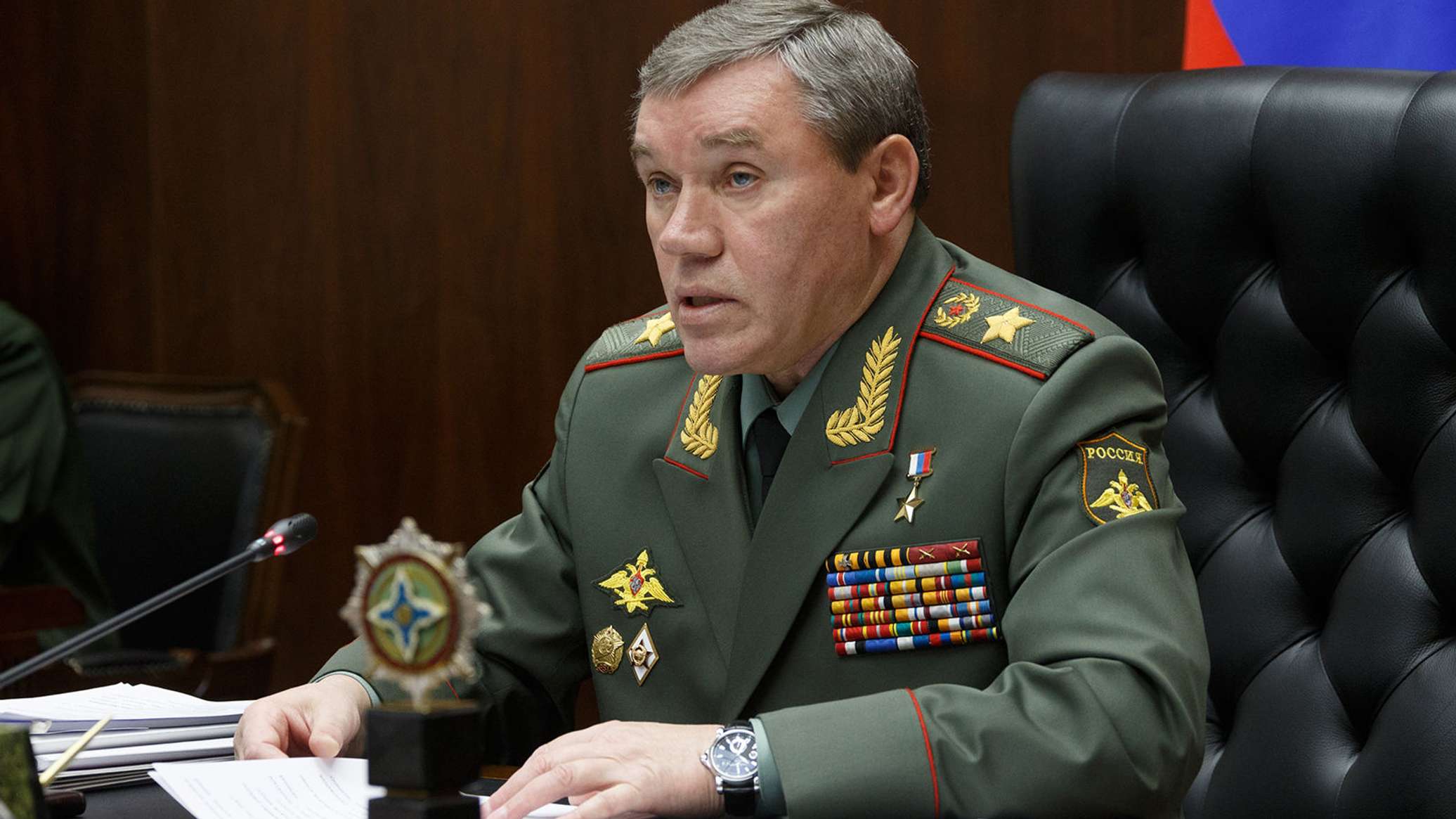 ВС России вводят "режим тишины" в связи с гуманитарной операцией в Алешках