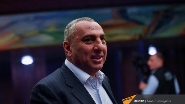 «Մեգամոլը», կարծես, ցանկանում են խլել Սամվել Ալեքսանյանից. «Հրապարակ»