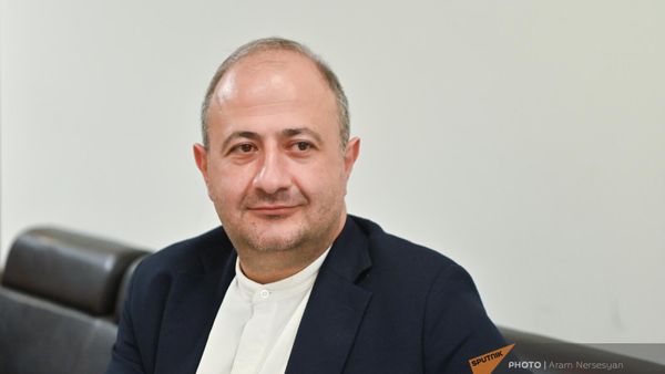 Армения может дипломатически использовать напряженность Анкара-Баку: тюрколог