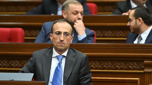 ԼՂ–ից տեղահանվածների բնակապահովման ծրագրում փոփոխություներ կլինեն. Թորոսյան