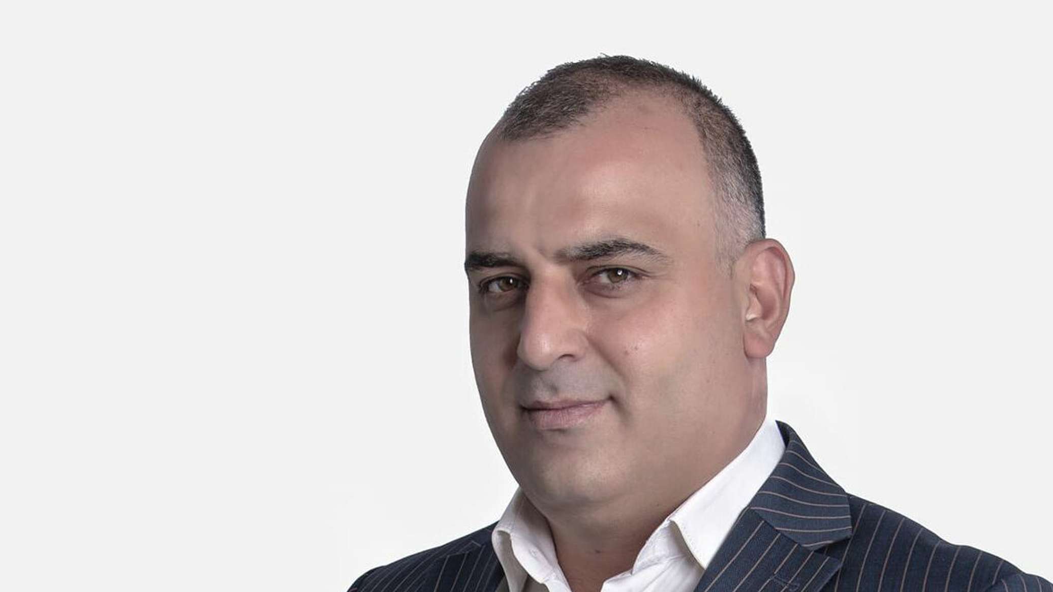 Փաշինյանը պնդում է՝ պաշտոնյան հետապնդման է ենթարկվում, Մասիսի համայնքապետը հակադարձում է