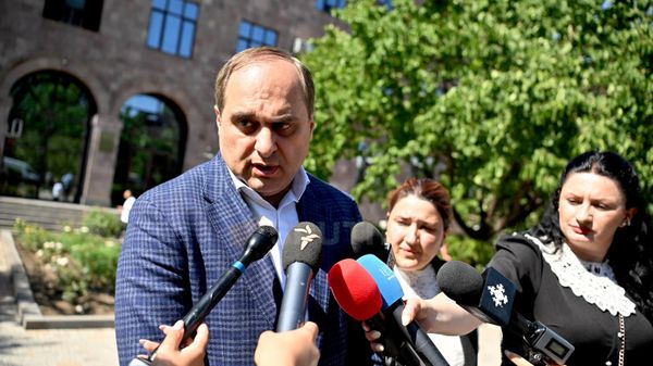 "Ответа до сих пор нет": адвокат ААЦ обратился к омбудсмену из-за парламентской комиссии