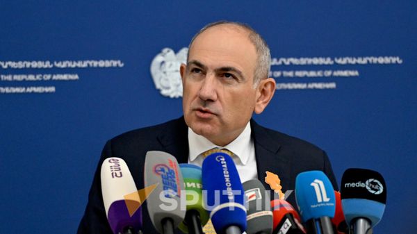 Впервые метрополия предупреждает, что может отстранить Армению от себя – Пашинян
