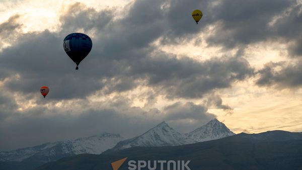 Հայաստանի երկինքը կրկին գունագեղ օդապարիկներով է ներկվել․ լուսանկարներ