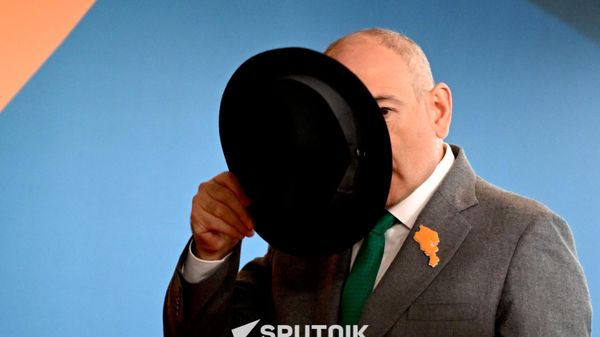 Пашиняновское "убедить" означает "надавить": эксперт — об оппозиции и мирном договоре
