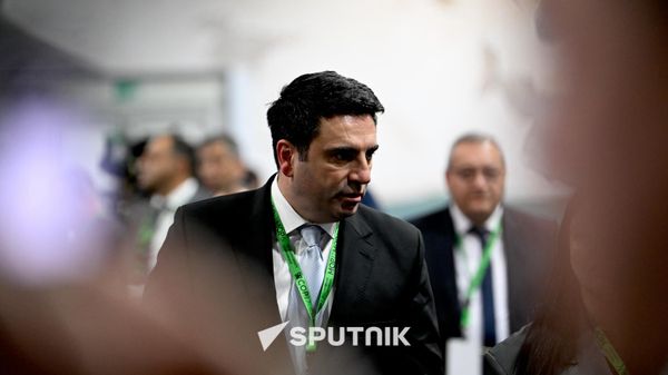 Փաշինյանն Ալեն Սիմոնյանին գործուղում է Մոսկվա
