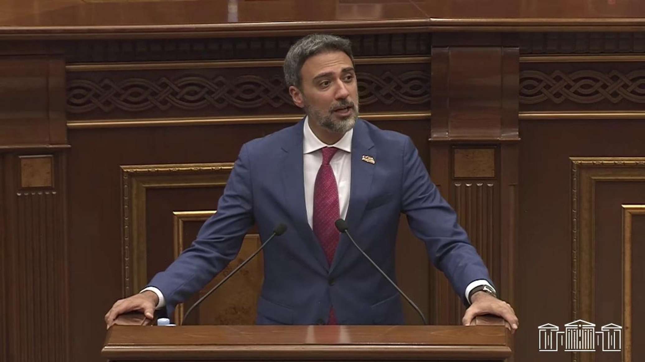 Եկեք, ներողություն խնդրեք Նարեկ Կարապետյանից. Վարդևանյանը` քաղաքացիության մասին