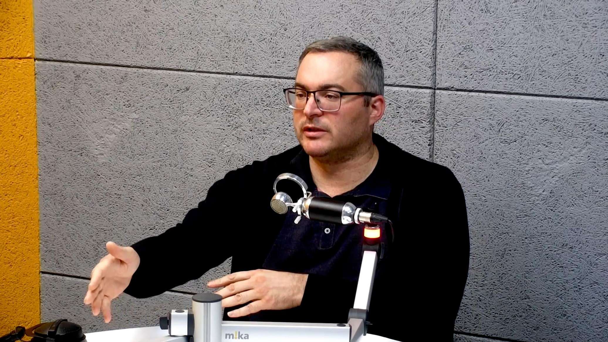 KPI–ը ցածր է, աշխատավարձերը չպետք է բարձրանան․ ի՞նչ է առաջարկում Երևանի ավագանու անդամը