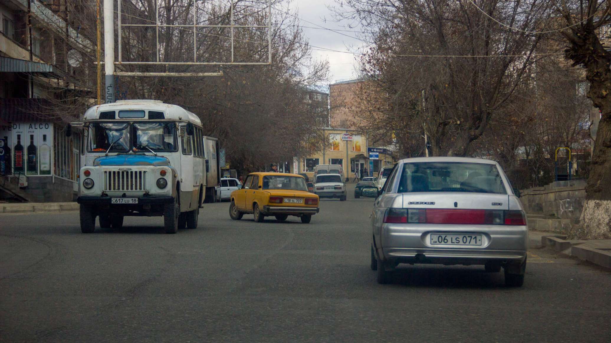Բերման են ենթարկվել Եղեգնաձորի համայնքապետը, փոխհամայնքապետը և ավագանու 3 թեկնածուներ