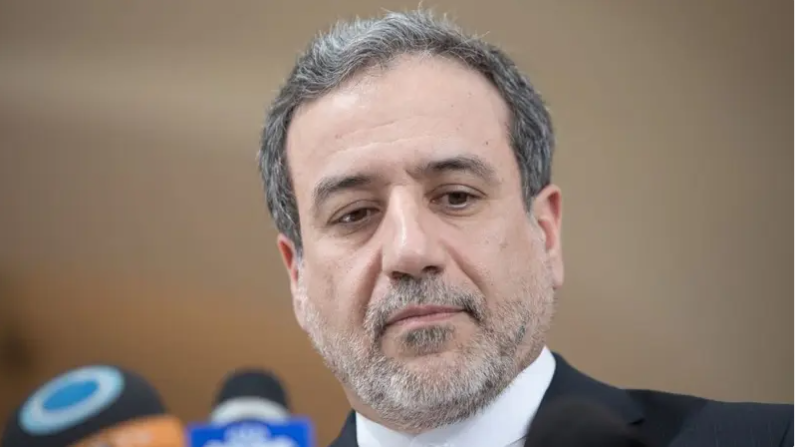 Araqchi: Our proposal is still on the table, the way to reopening the Strait of Hormuz is obvious