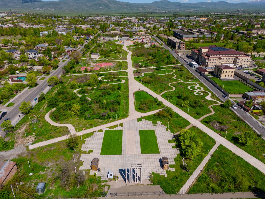 Aznavour Foundation to Continue the Friendship Park Restoration and Development Project in Gyumri