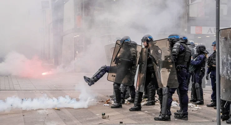 High school student riots in France: 40 school principals injured.