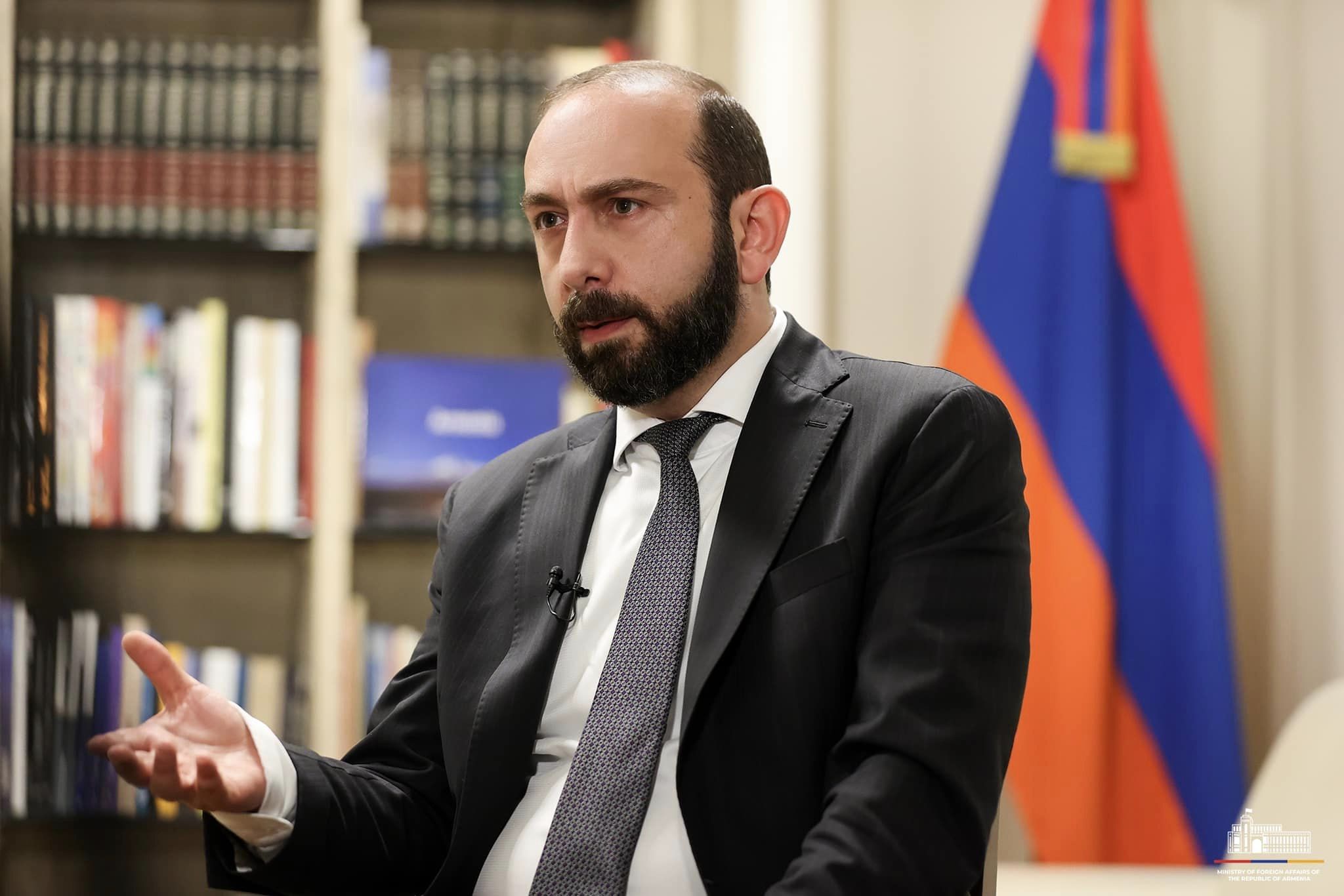 Mirzoyan: 3. ülkeler aracılığıyla Azerbaycan’da tutulan Ermenileri ziyaret etme girişimleri başarısız oldu