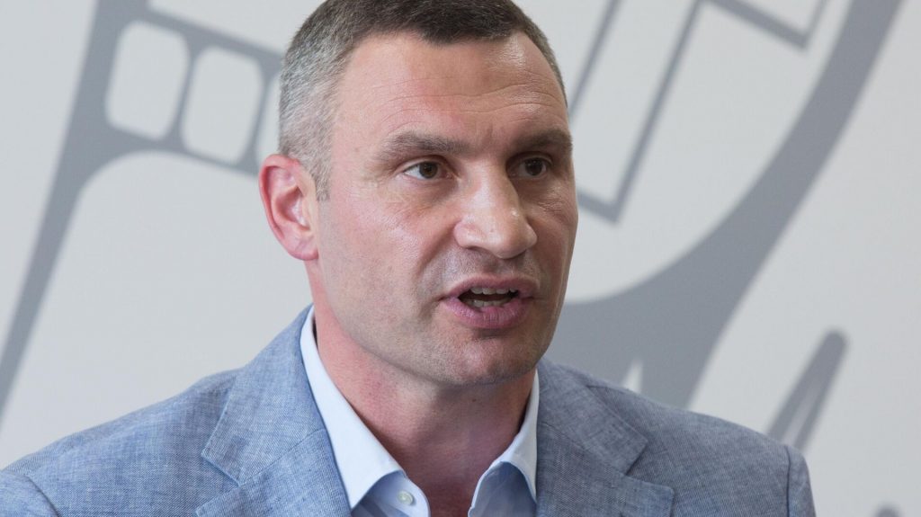 Klitschko advises Kiev residents to temporarily leave the city