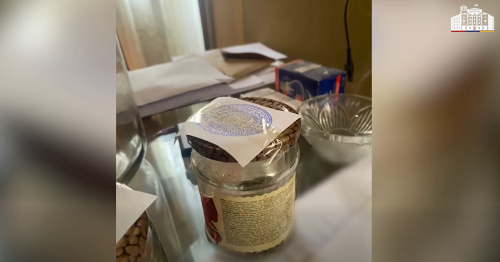 Police confiscated 2.5 pounds [2.5 kg] of marijuana. NGO