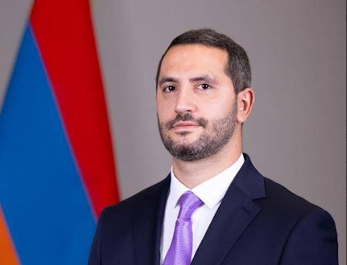Փորձ է արվել համոզել, թե «ազգային շահը» կարևոր է անկախությունից, մինչդեռ անկախությունը պետական ժողովուրդ լինելու առհավատչյան է․ Ռուբինյան