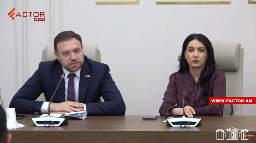 You were planting trees in Tigranashen, if Pashinyan gives up, will the trees be a hindrance? The journalist asked the oppositionists. VIDEO