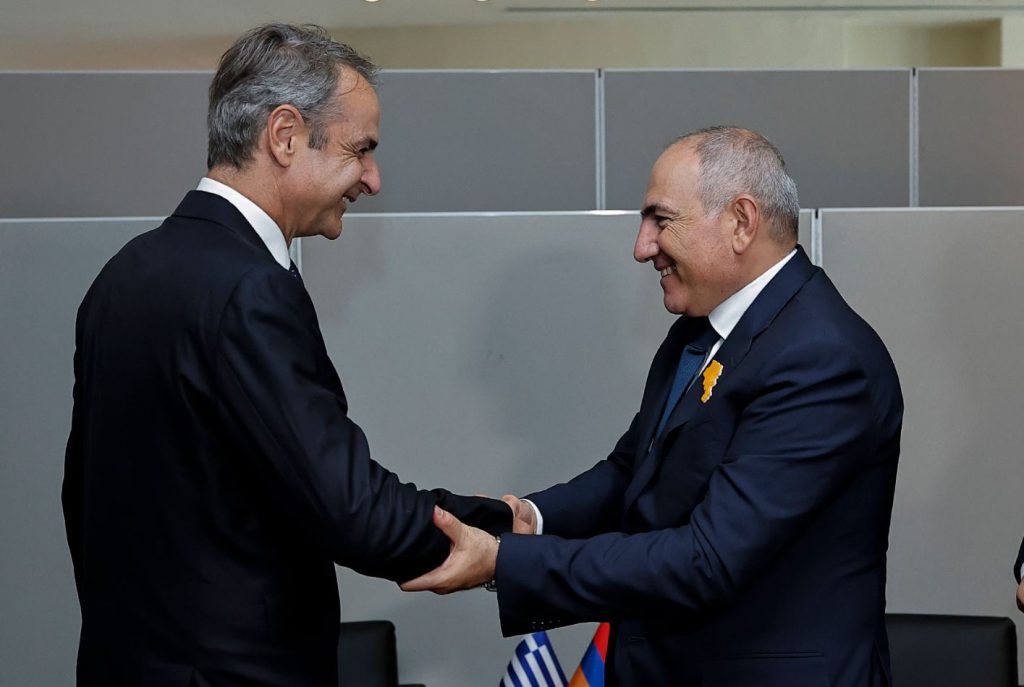 Փաշինյանն ու Միցոտակիսը քննարկել են Հայաստան-Հունաստան հարաբերությունները նոր մակարդակի բարձրացնելու հնարավորությունները