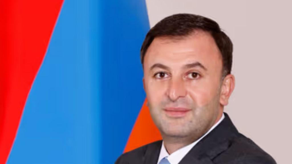 «Ուժեղ Հայաստան»-ից Արգիշտի Դարբինյանն ընտրվեց ԱԺ տնտեսական հարցերի մշտական հանձնաժողովի նախագահի տեղակալ