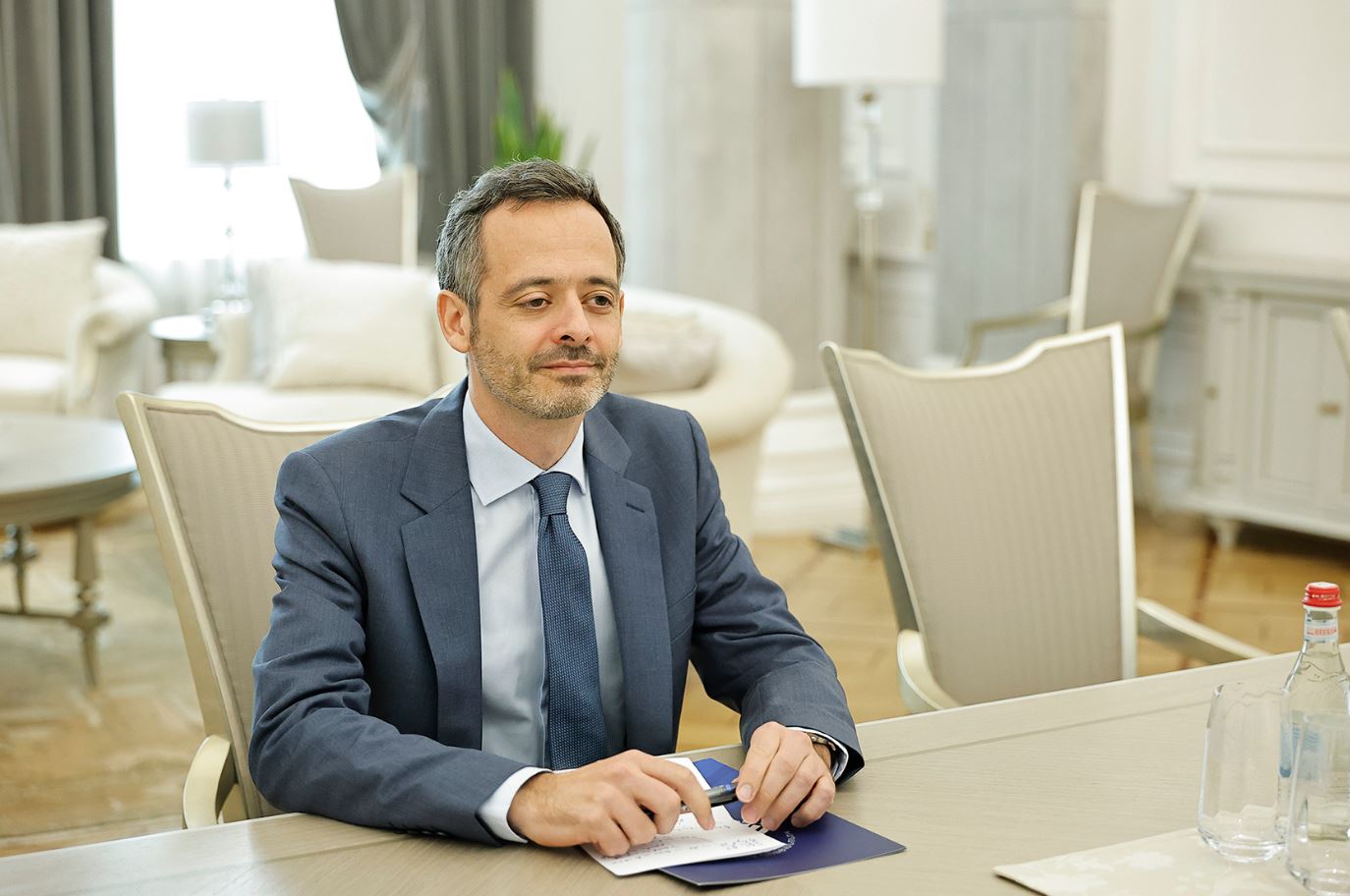 Pashinyan received the newly appointed French Ambassador to Armenia