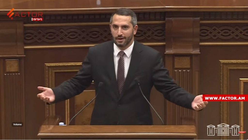 «Չկաք ոչ մի տեղ, համագործակցության մեջ եք մեր հե՞տ»․ Ռուբինյանը՝ «Ուժեղ Հայաստանին»․ ՏԵՍԱՆՅՈՒԹ