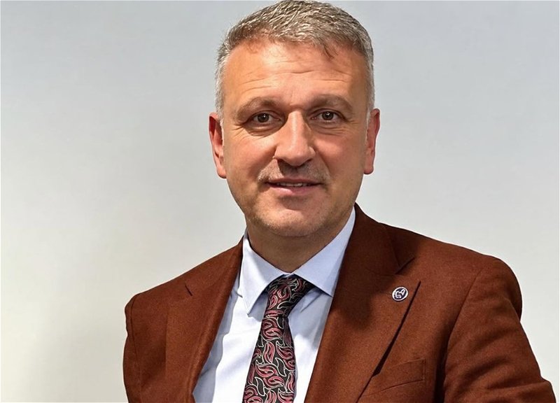 Էրդողանի խորհրդականը մեկնաբանել է Ադրբեջանին քննադատելու համար իր պաշտոնանկությունը
