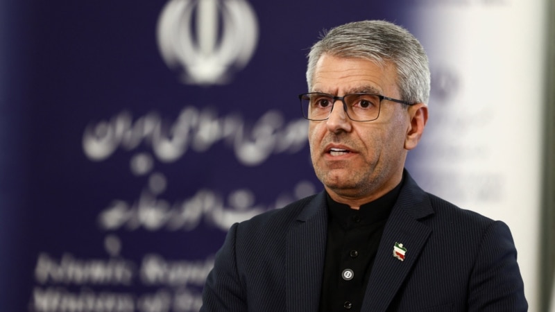 Oman and Iran have agreed on safe routes in Hormuz and will present them soon: Baghai