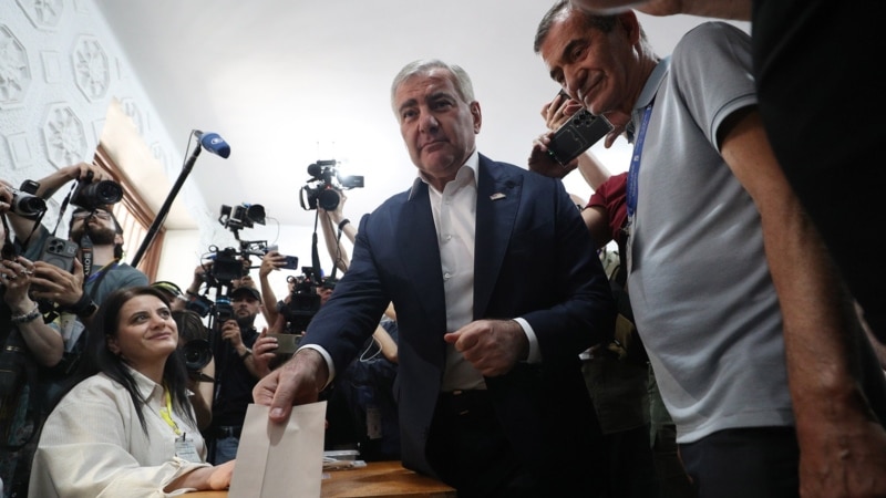 Karapetian Again Vows To Unite Armenian Opposition