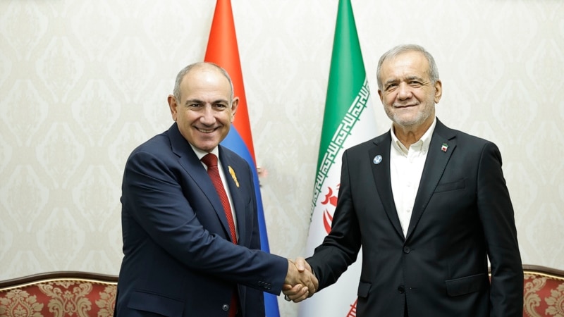 Pashinyan and Pezeshkian met in Turkmenistan