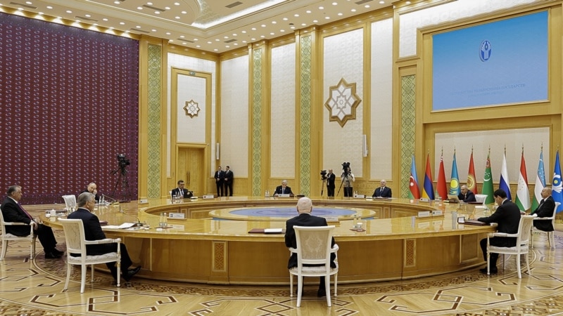 Pashinian Denies Meeting With Putin, Aliyev
