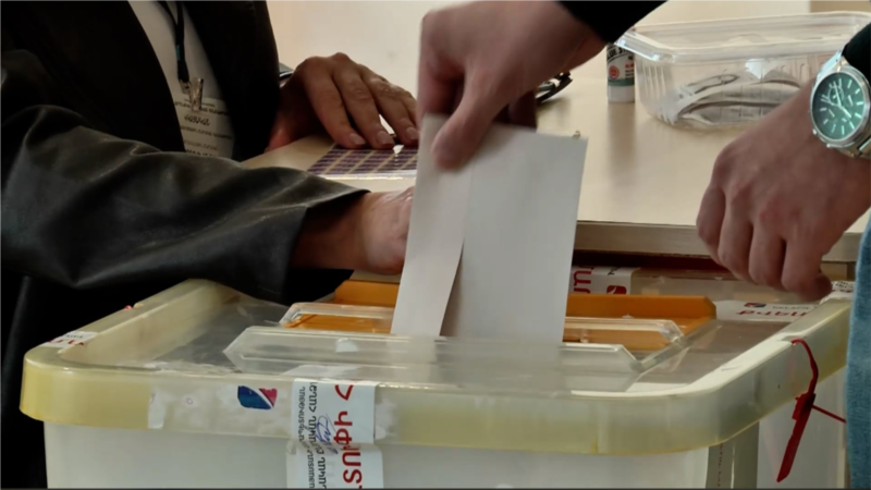 Pashinian Touts Local Election Sweep