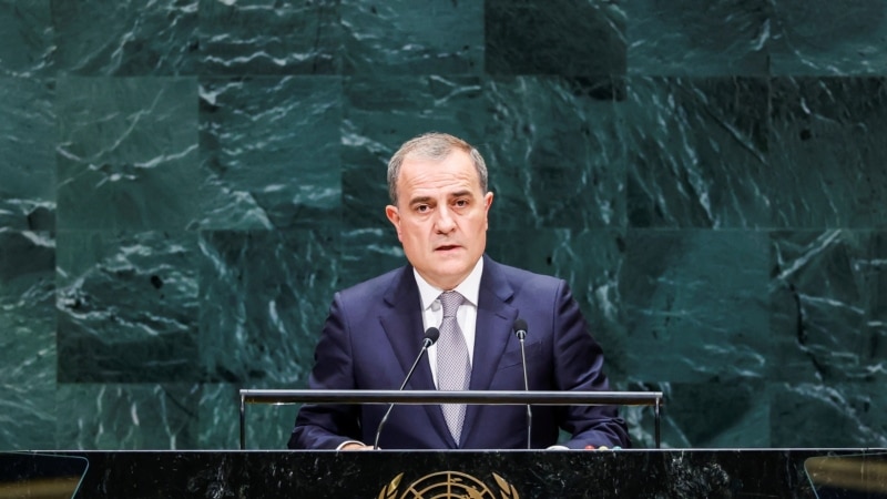 Հայաստանը պետք է ձեռնարկի անհրաժեշտ քայլեր խաղաղության համաձայնագիրը ստորագրելու համար. Բայրամով