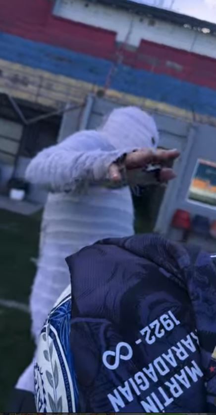 VIDEO: ESTE SÁBADO 24/10, 15 HS DEPORTIVO ARMENIO PRESENTA CAMISETA HOMENAJE A MARTÍN KARADAGIAN Y TITANES EN EL RING.