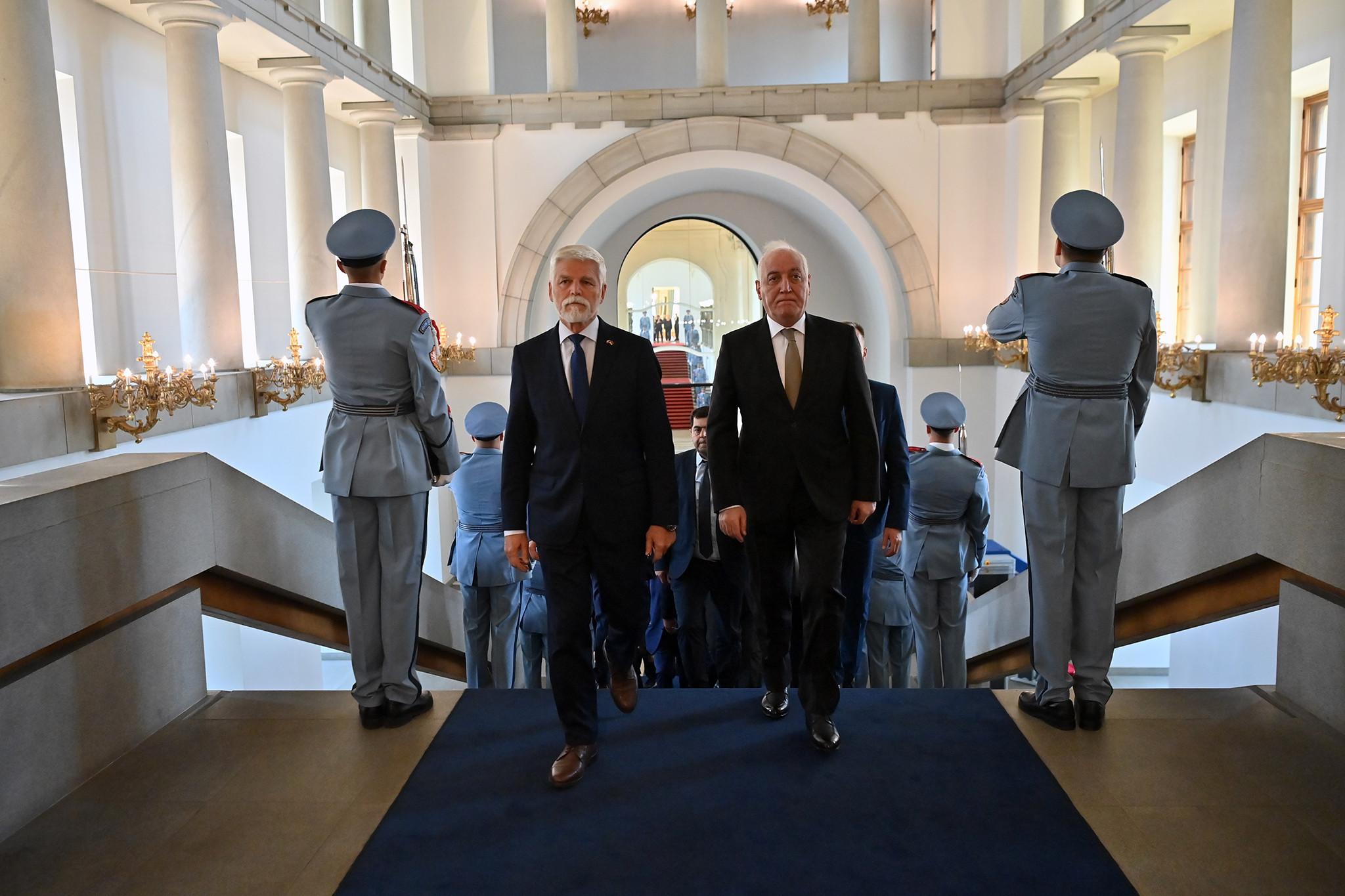 Armenian President Thanks Czech Republic for 1988 Spitak Earthquake Assistance