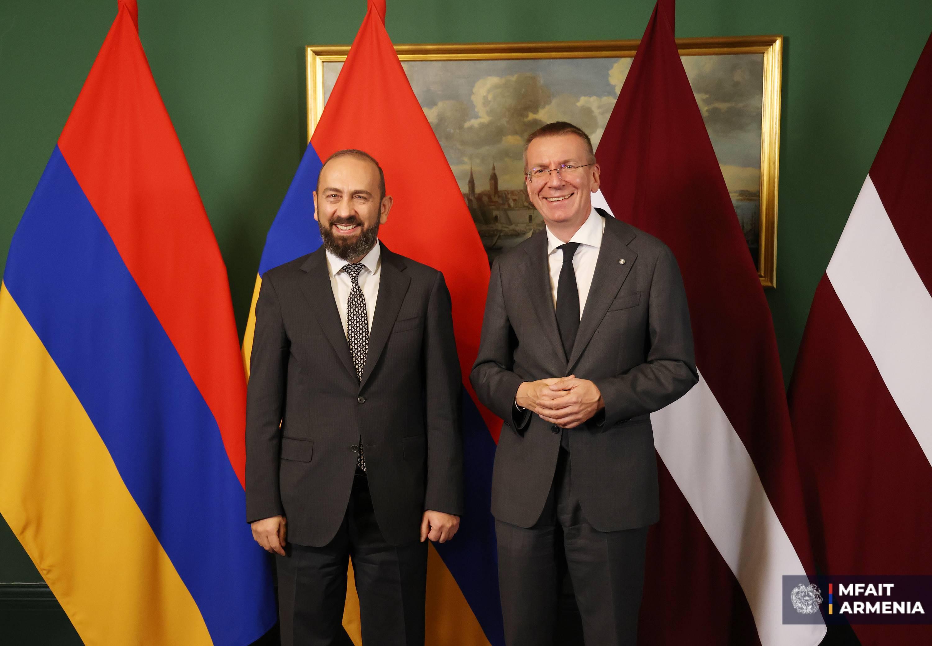 Latvian President, Armenian FM Discuss Expanding Economic Ties