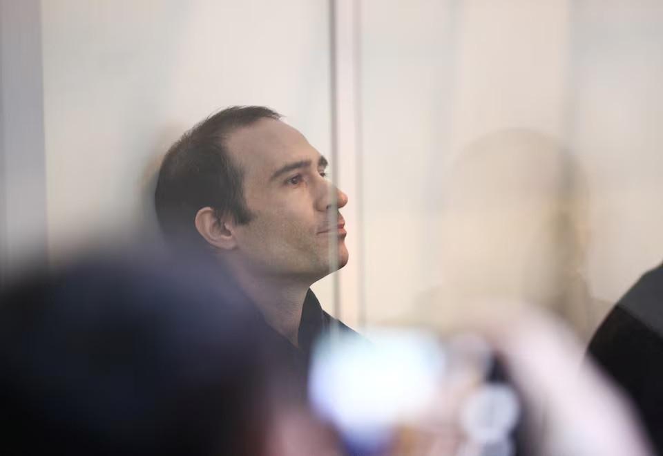 Азербайджан помиловал гражданина Франции после исключения российских миллиардеров Усманова и Фридмана из санкционного списка ЕС